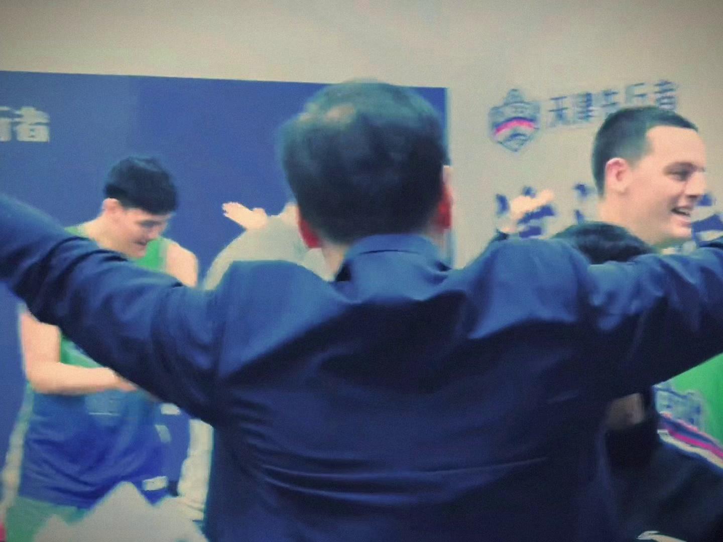 包含转折点！武汉三镇更衣室发声，CBA季后赛窗口期攻防权衡，态度坚定，更衣室氛围转暖的词条-开云在线